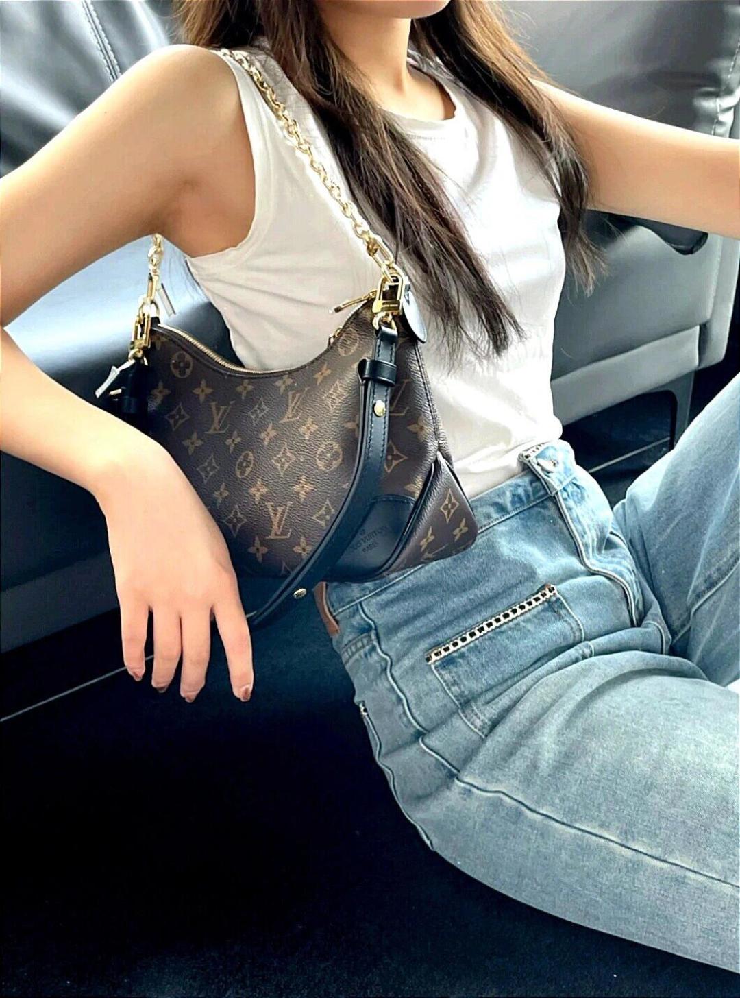 LV Luxury Element Monogram Handbag with Gold Chain Strap - Ultimate Luxury Must-Have Black Horn LV01