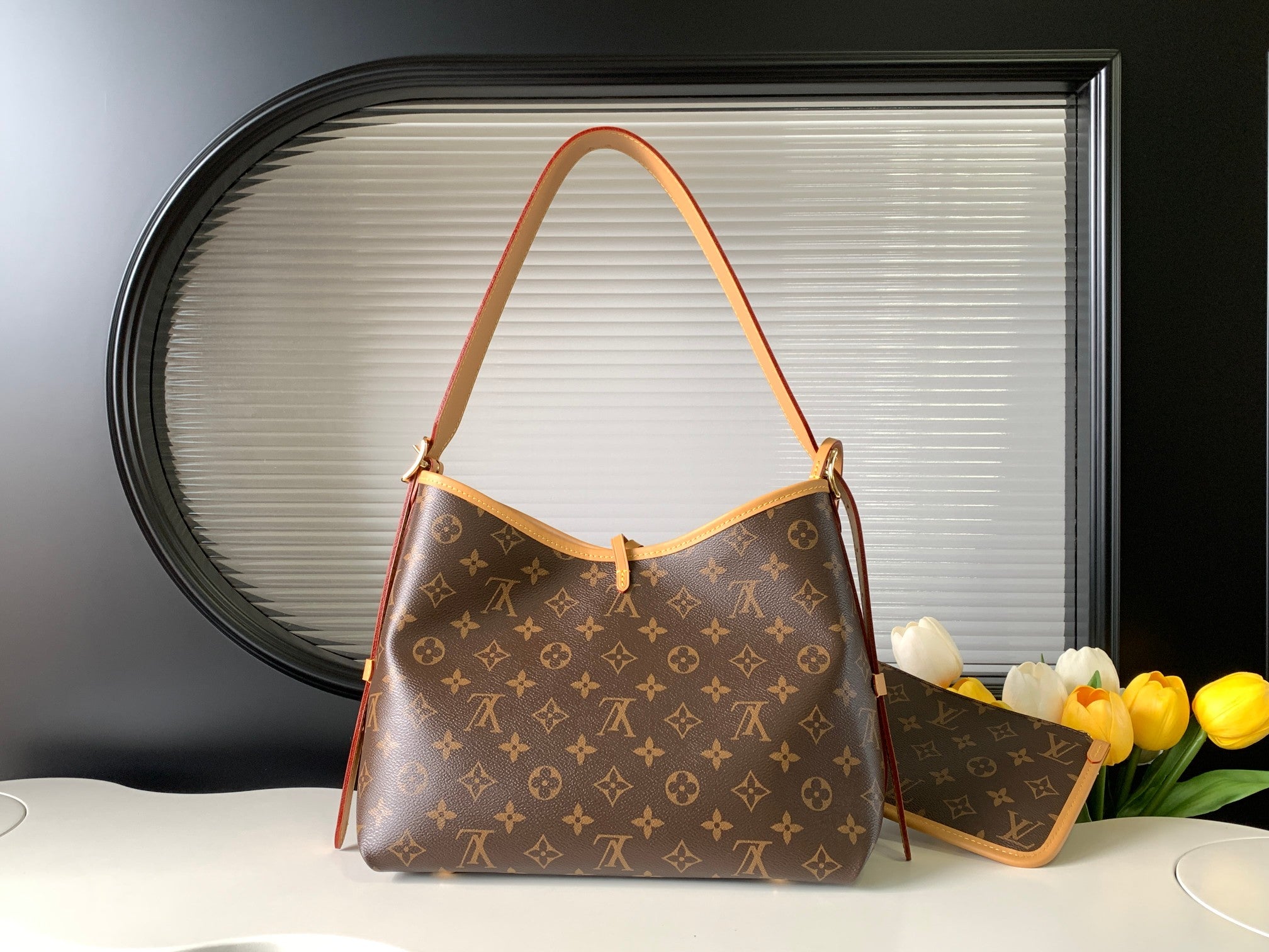LV Luxury Element CarryAll Small Shoulder Bag: Iconic Monogram Canvas & Leather Trim for Effortless Urban Chic LV03