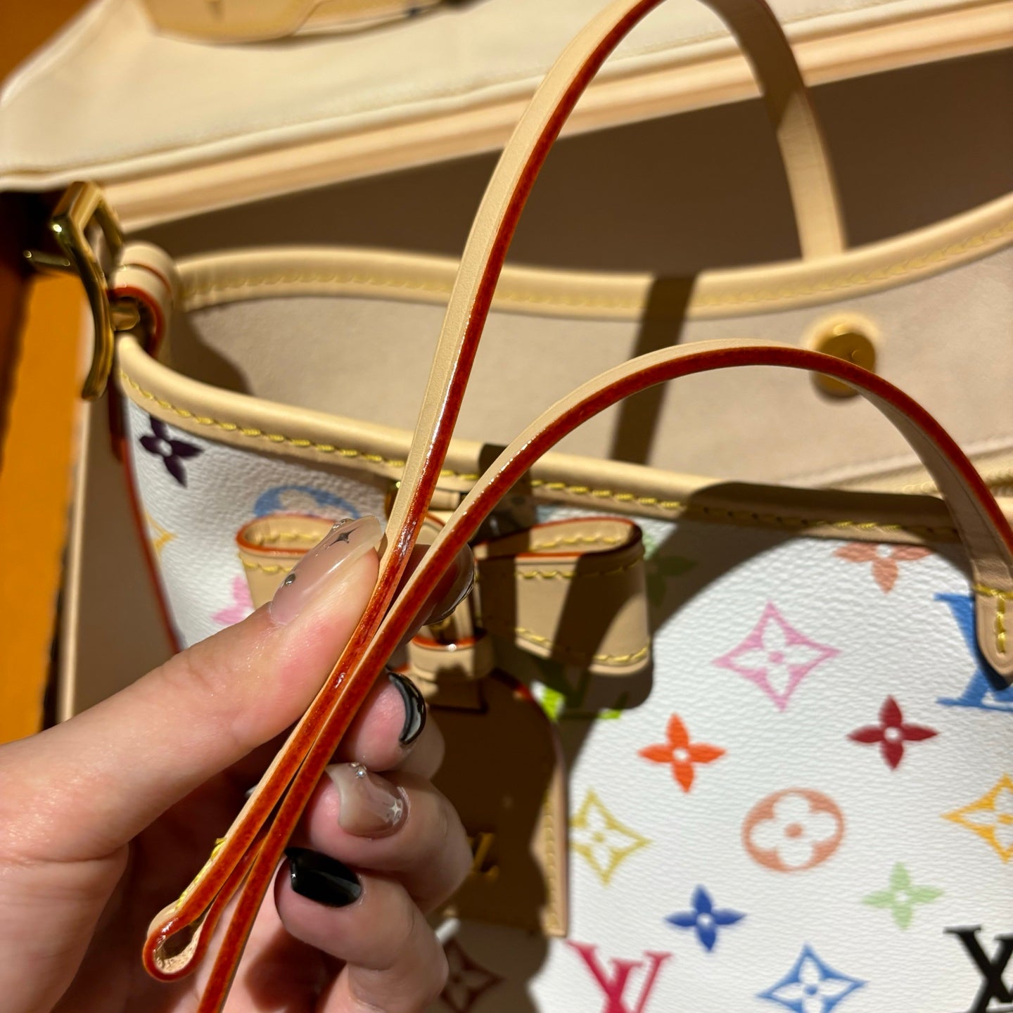 LV Luxury Element Artistic Multicolor Limited-Edition Carryall Small Shoulder Bag LV010