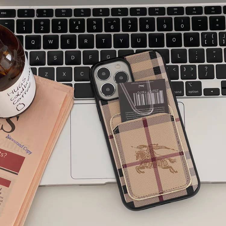Light Luxury iPhone Case(Magnetic attraction)