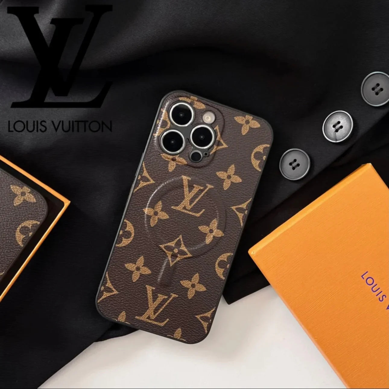Light Luxury iPhone Case(Magnetic attraction)