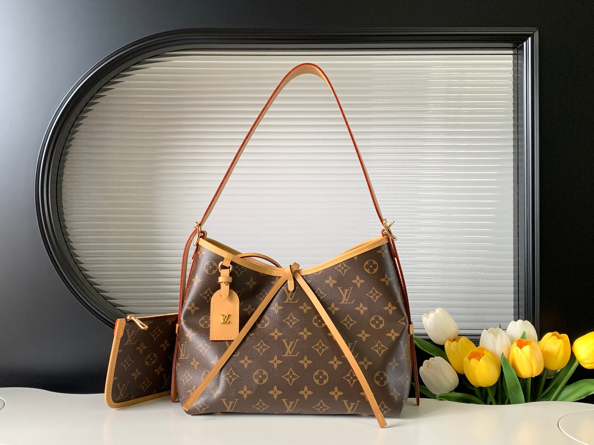LV Luxury Element CarryAll Small Shoulder Bag: Iconic Monogram Canvas & Leather Trim for Effortless Urban Chic LV03