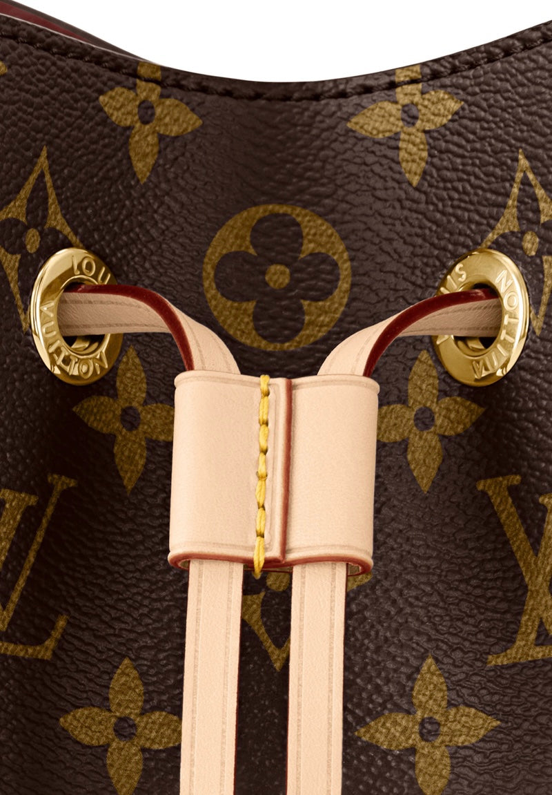 LV Luxury Element Elegant Mini Bucket Bag: Timeless Design Meets Modern Functionality LV014