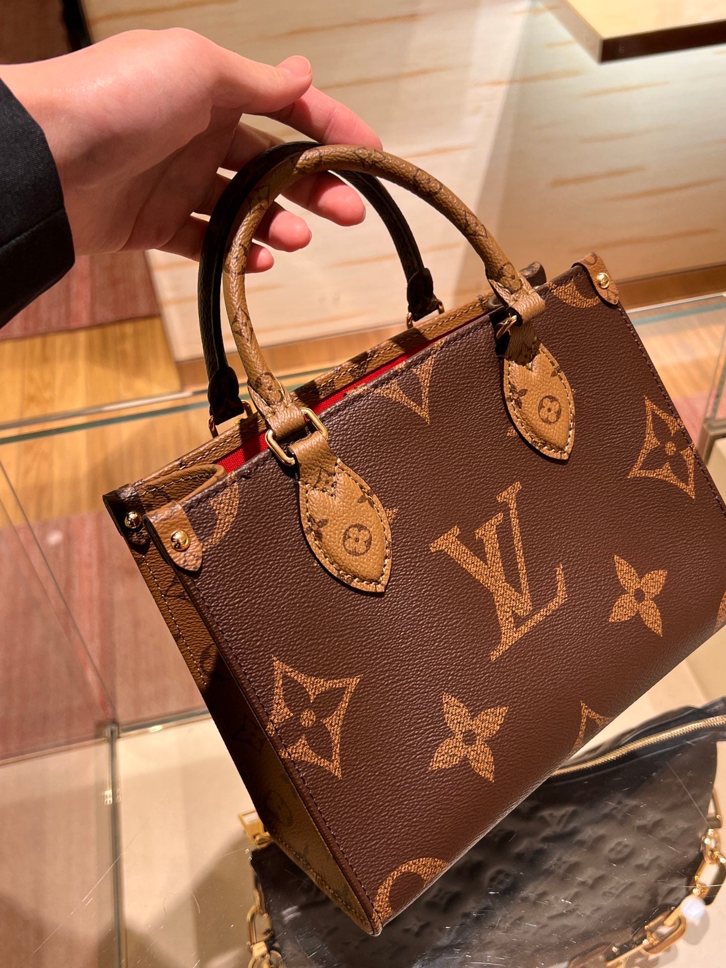 LV Luxury Element Chic Mini Tote Bag with Signature Gold Accents - Your Perfect Everyday Essential LV015