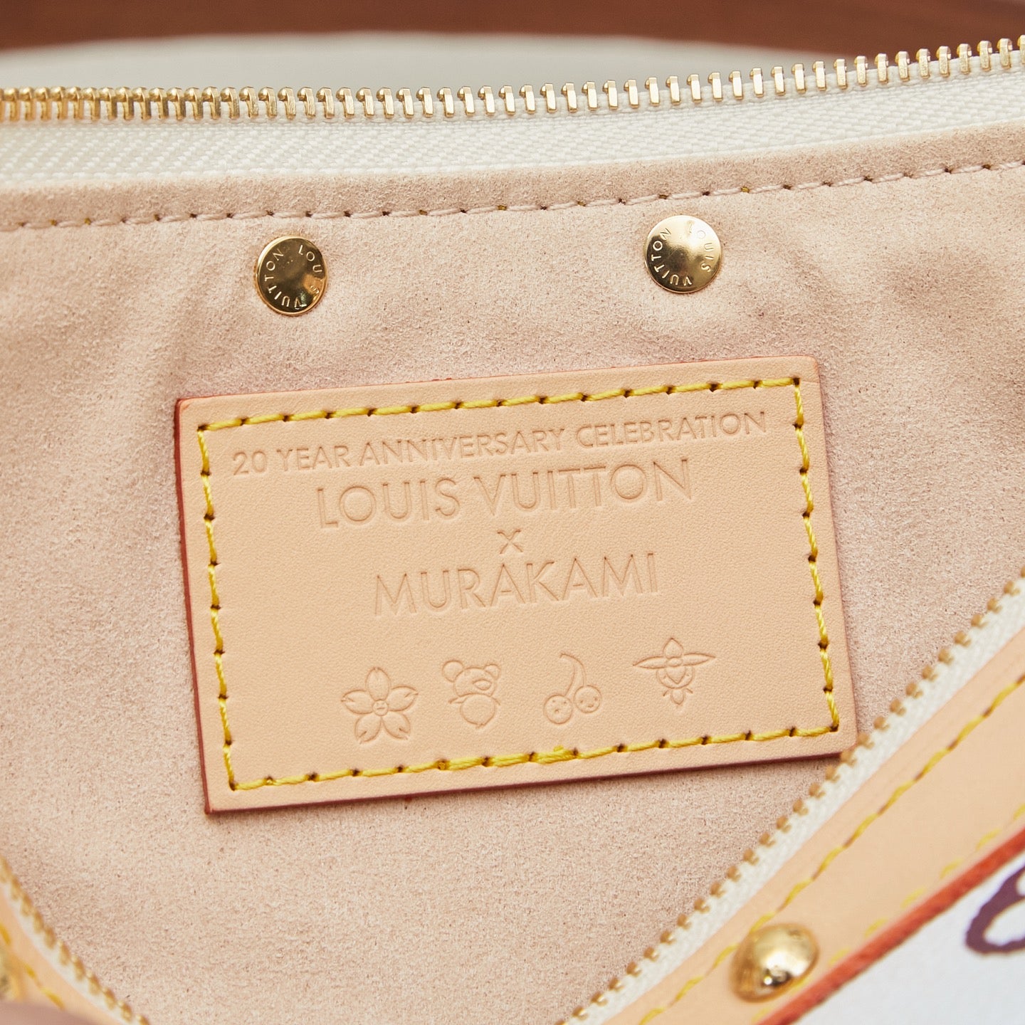 LV Luxury Element  Pochette Accessoires handbags Vibrant Monogram Pochette with Detachable Straps LV022