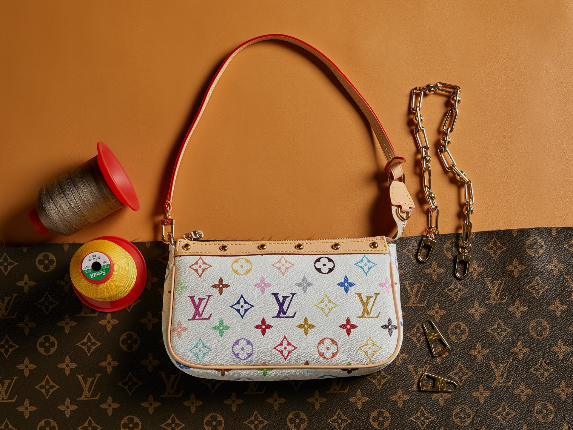 LV Luxury Element  Pochette Accessoires handbags Vibrant Monogram Pochette with Detachable Straps LV022
