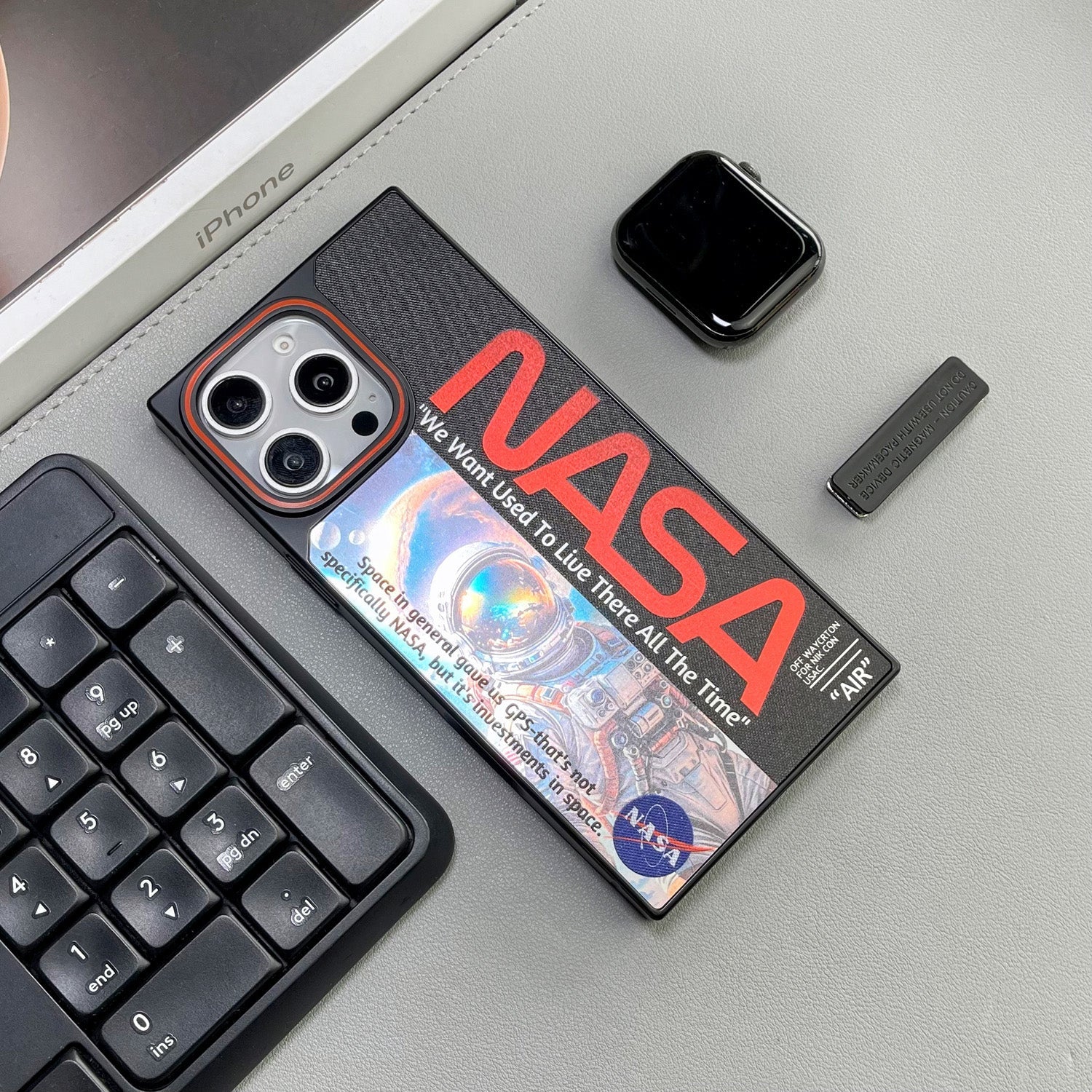 Square NASA iPhone Case（MagSafe）