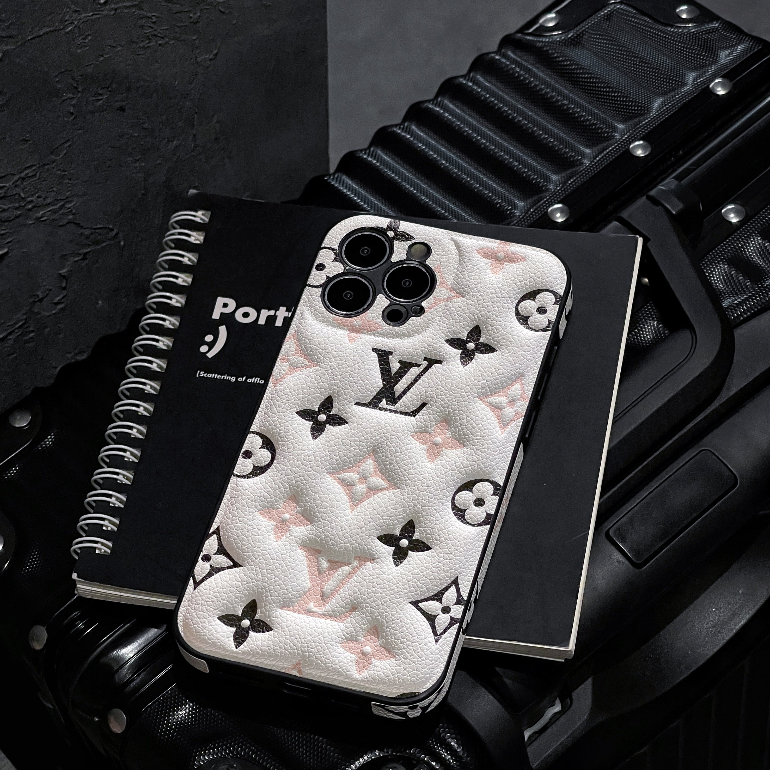 Monogram iPhone Case -Black-QB2411830-GTOCASE