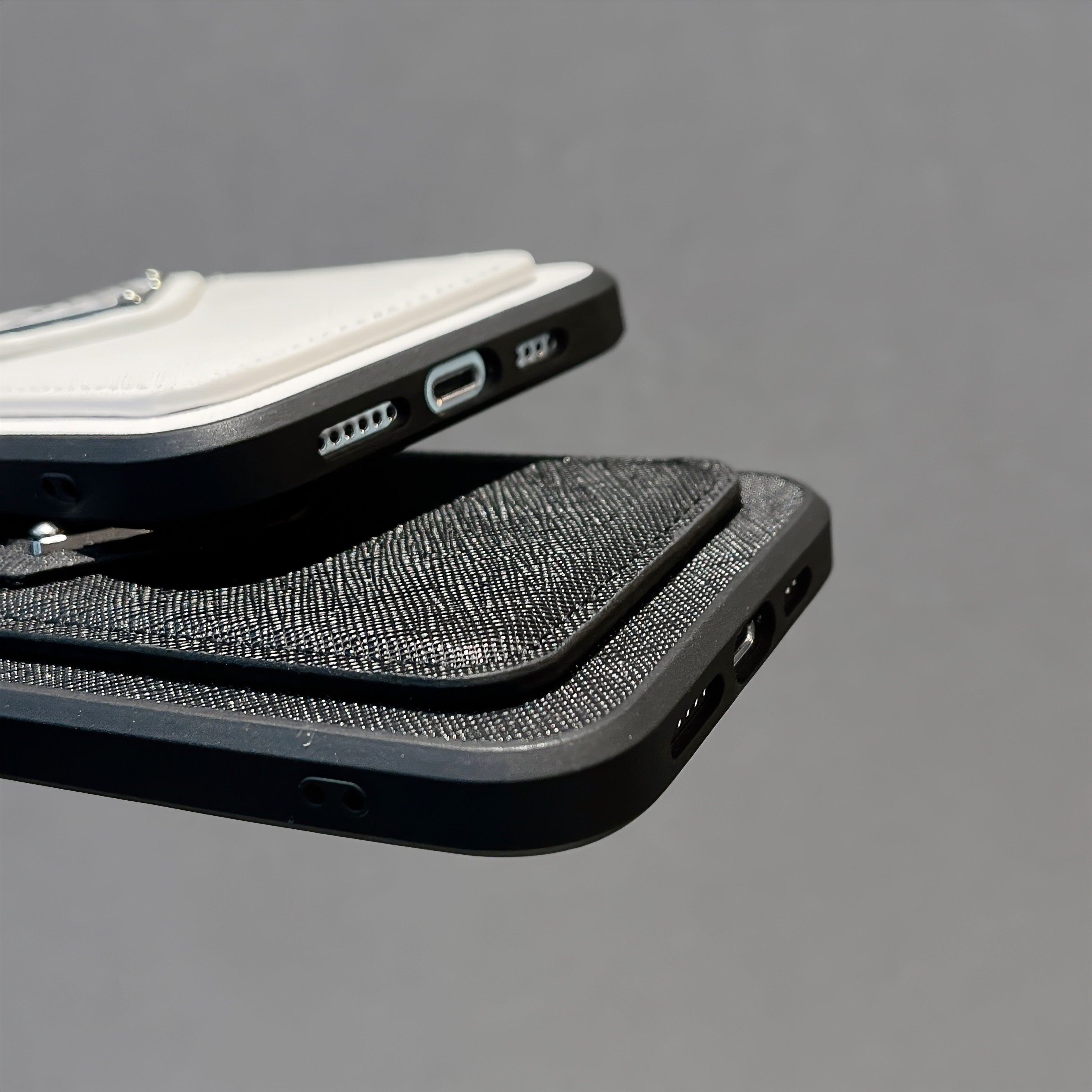 Classic PR iPhone Case With Card Holder White -JDB240403-GTOCASE