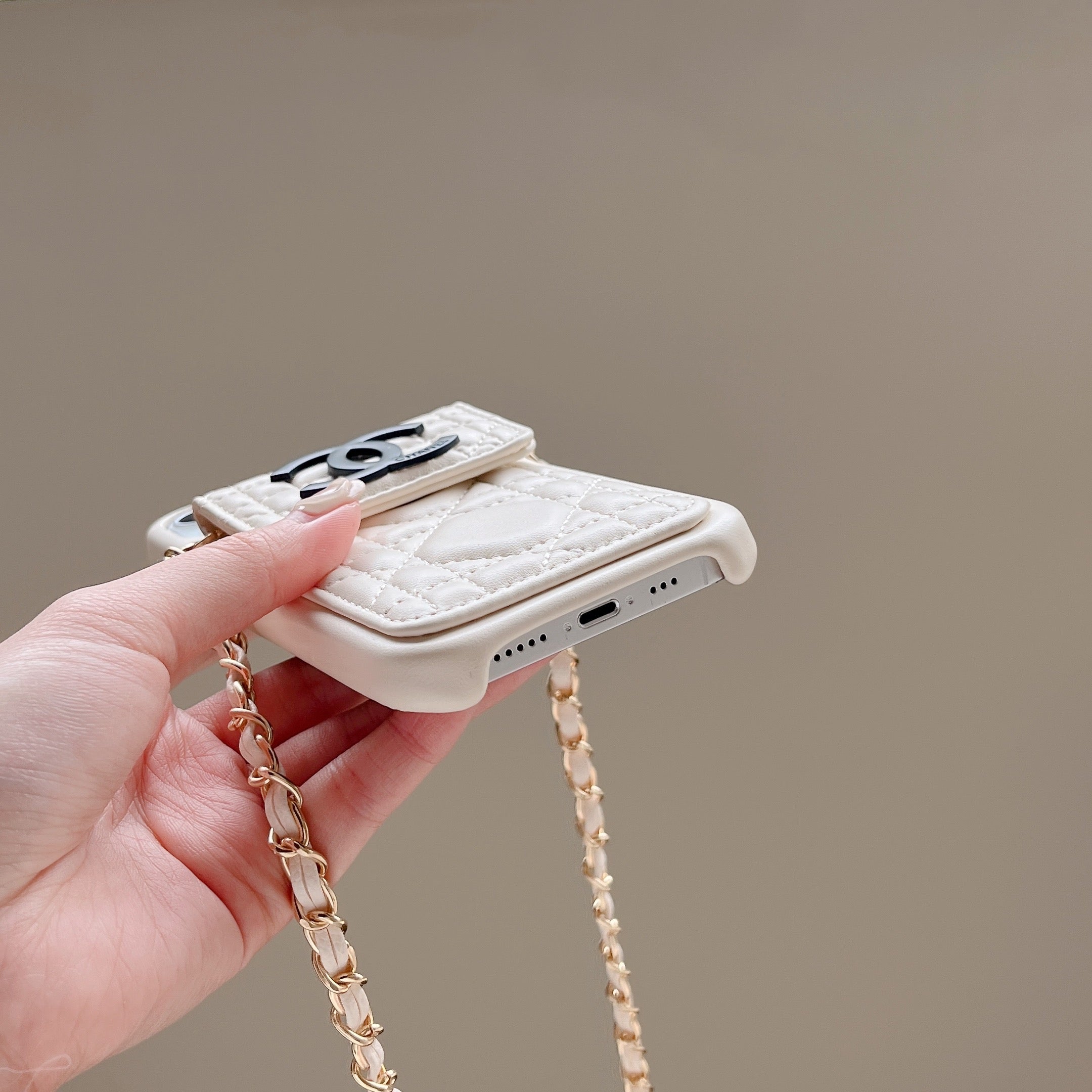 CC iPhone Case With Wallet And Strap White -GS241602-GTOCASE