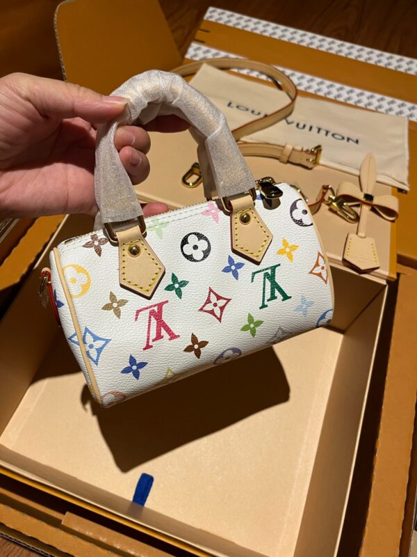 Luxury Element Chic Mini Bag with Vibrant Monogram Pattern - Stylish and Functional Everyday Accessory LV005