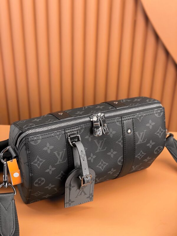 Black luxury classic Keepal travel bag