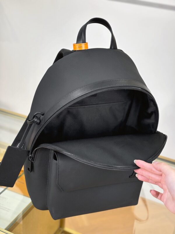 High-end black design luxury TAKEOFF backpack