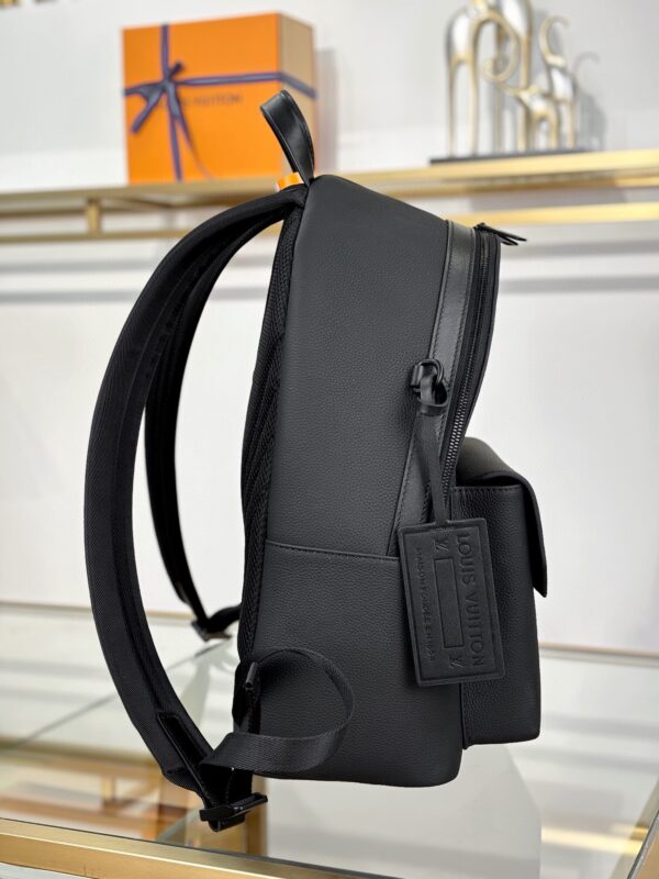 High-end black design luxury TAKEOFF backpack