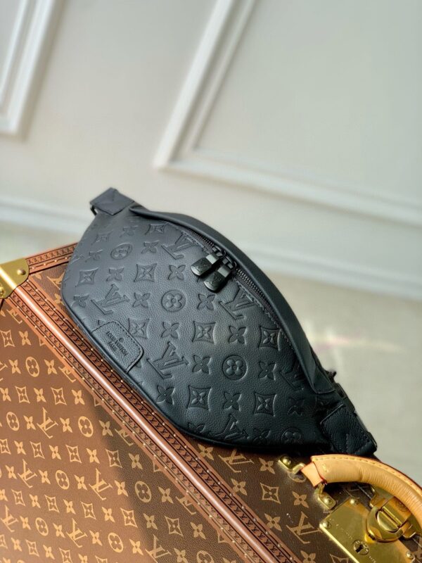 Classic LV Monogram Shadow embossed leather Discovery belt bag