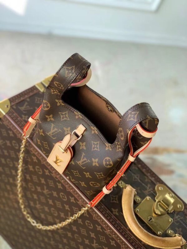 Atlantis BB Handbag
