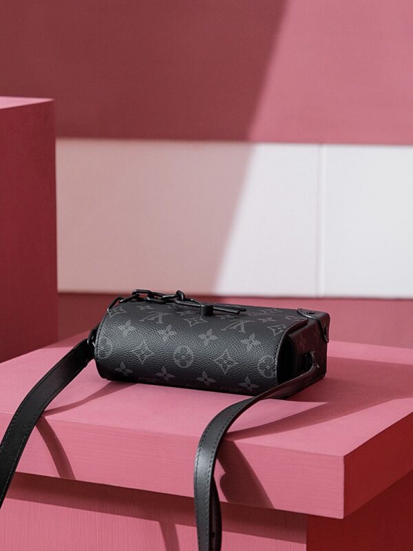 Steamer Compact Crossbody