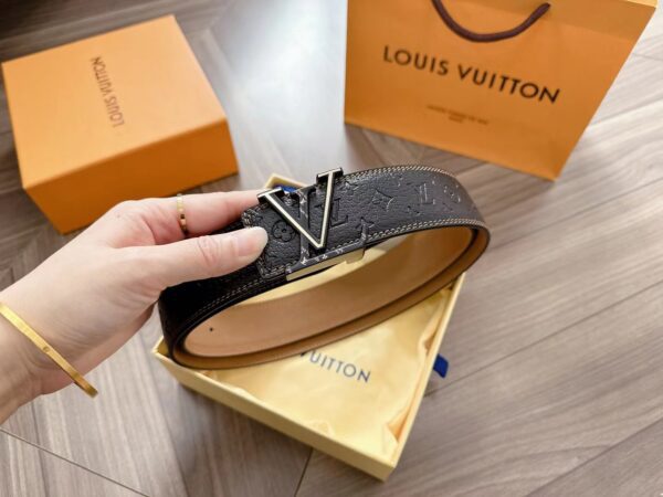 Business Essentials Leather Belt