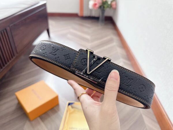 Business Essentials Leather Belt