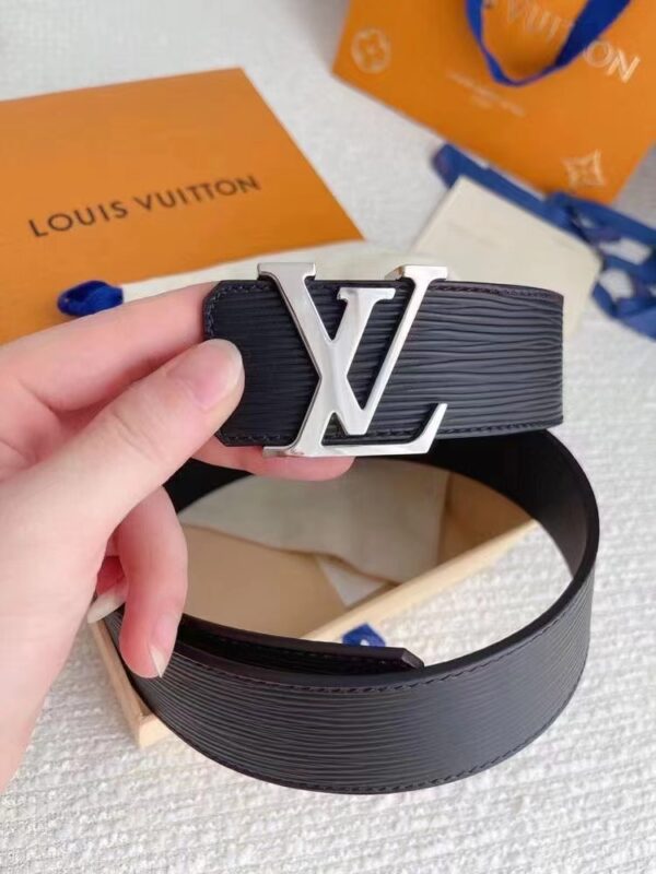 Louis Vuitton ripple leather belt