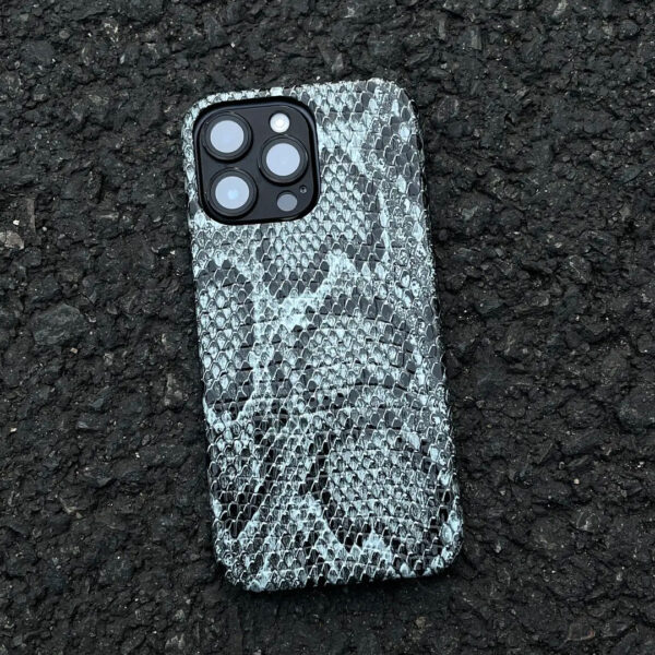 Light Luxury iPhone Case（Magnetic attraction）